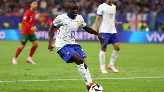 El centrocampista francés N'golo Kanté (AFP)