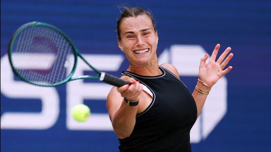 Aryna Sabalenka de Bielorrusia durante una sesión de entrenamiento. (Getty Images via AFP)