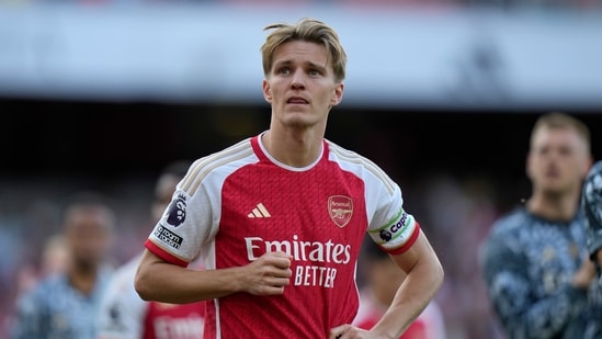 Martin Odegaard del Arsenal reacciona después de un partido. (AP)