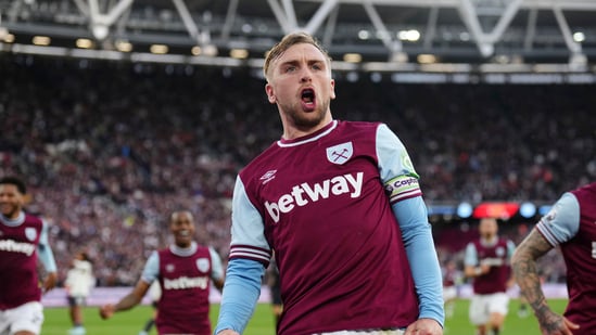 Jarrod Bowen, de West Ham United, celebra el segundo gol de su lado. (John Walton/PA vía AP)(AP)