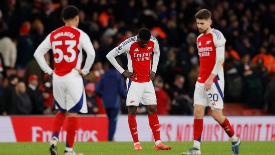 Thomas Partey y Jorginho del Arsenal parecen abatidos después del partido (Action Images vía Reuters).