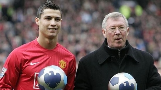 A Alex Ferguson se le atribuye el mérito de detectar y desarrollar el talento de Cristiano Ronaldo, desempeñando un papel importante en el jugador que es hoy. (Foto AFP)