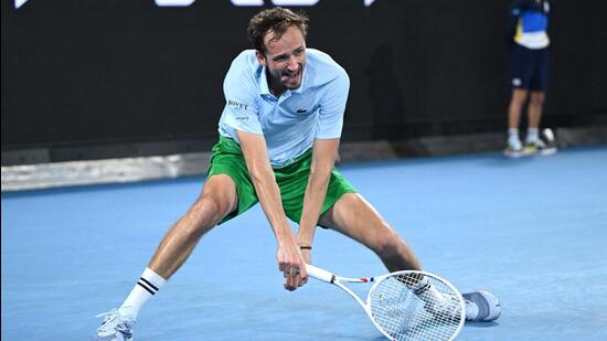 Daniil Medvedev reacciona durante su partido de segunda ronda contra Learner Tien en el Abierto de Australia. (REUTERS)